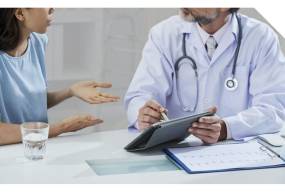 Онлайн vs офлайн-меддопомога: коли варто йти до клініки, а коли — достатньо відеодзвінка з лікарем?